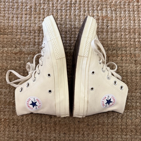 COMME DES GARCONS PLAY Converse Women's Chuck Taylor Peek-A-Boo High-Top Size 6 - Picture 3 of 8